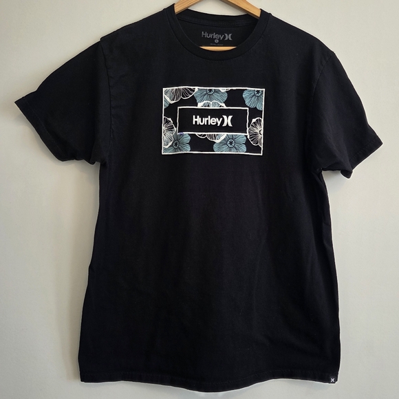Bench Men’s Black Graphic Tee Stack with Teal Floral Accent - Picture 8 of 16